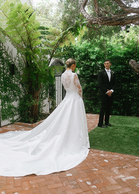 bride and groom seeing each other for the first time